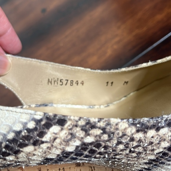 Stuart Weitzman Snake Embossed Leather Sling Back Wedge Heeled Sandals size 11 - Picture 5 of 13